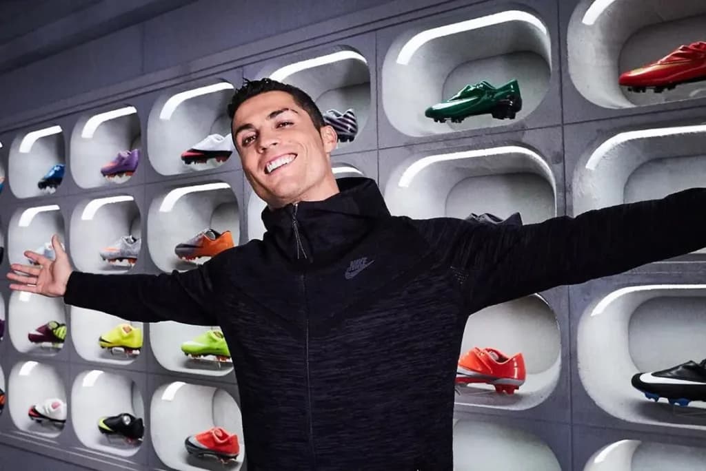 Nike's sponsorship of Cristiano Ronaldo demonstrating a successful example of what is sponsorship in marketing?