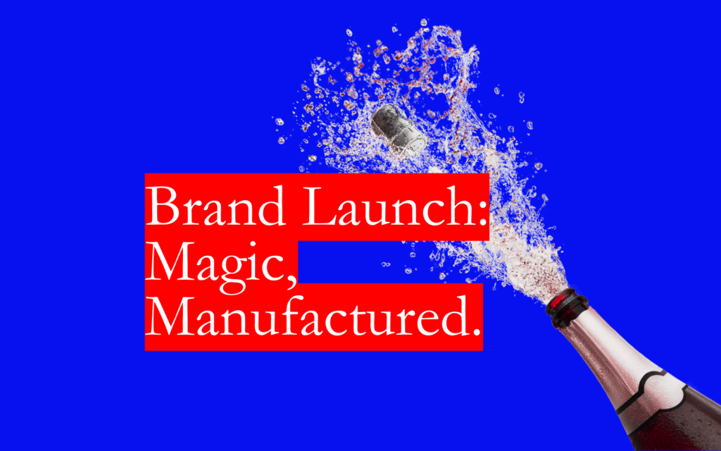 ブランド立ち上げキャンペーン：魔法の計画の立て方（青い背景にシャンパンボトルのポッピング）